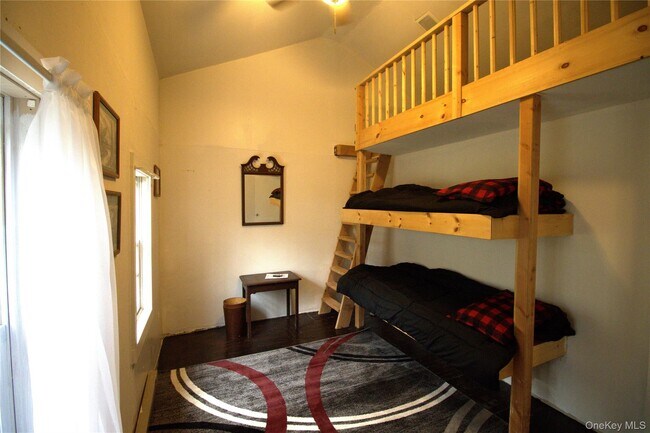 Foto del edificio - 7 State Rte 55