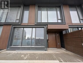 Building Photo - 491 Soho Ave