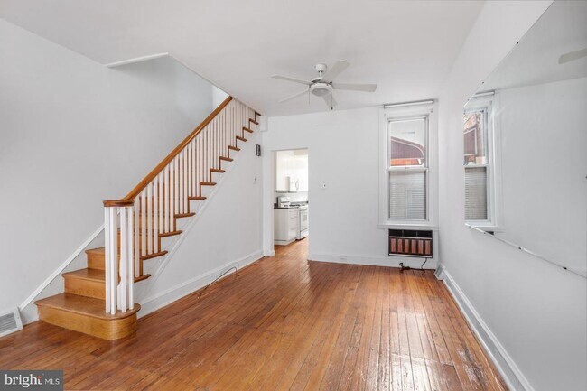 Building Photo - 828 Mercer St