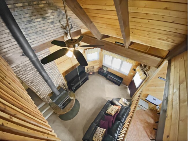 Foto del edificio - 95 Whispering Pines Dr