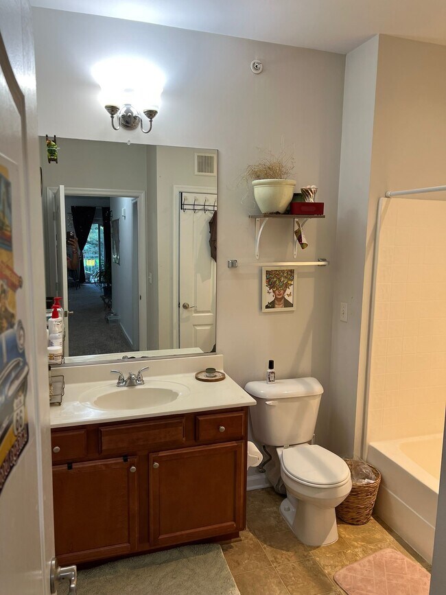 5304 Warminster Dr Unit 305, Virginia Beach, VA 23455 Condo for Rent