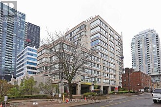 Building Photo - 7 Broadway Ave