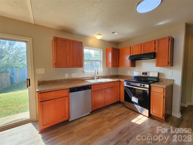 Foto del edificio - 3046 Talledaga Ln SW