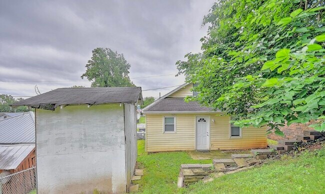 Foto del edificio - 1744 McGee St