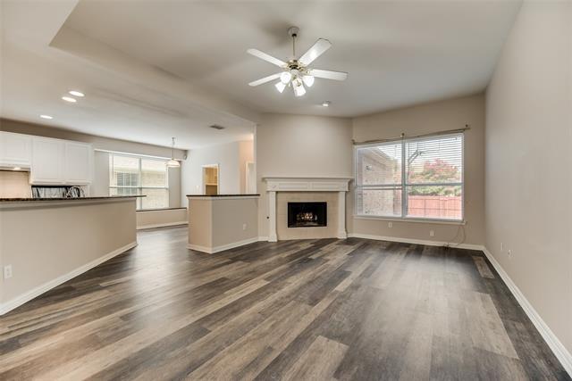 Foto del edificio - 6881 Baird Dr
