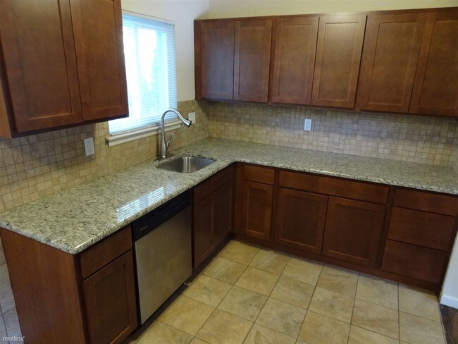 Building Photo - 3 br, 1 bath House - 1744 Henry Ruff Rd 17...