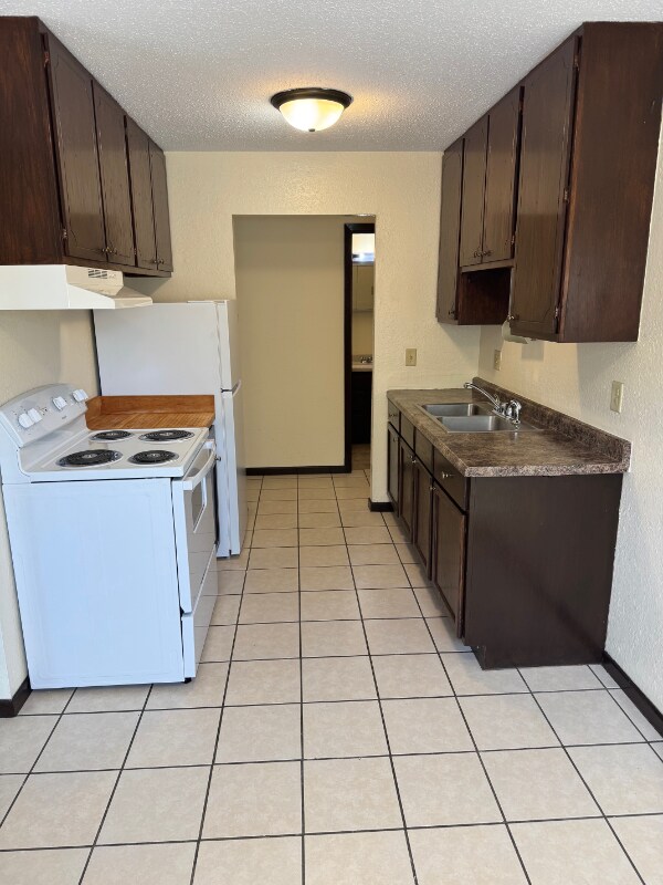 Foto del edificio - 981 St Albans St N