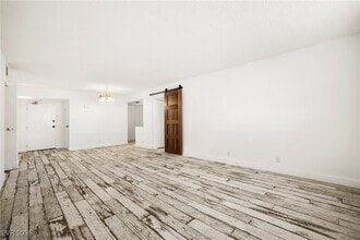 Building Photo - 3930 University Center Dr