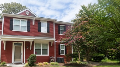 Building Photo - 662 Lacy Oak Dr