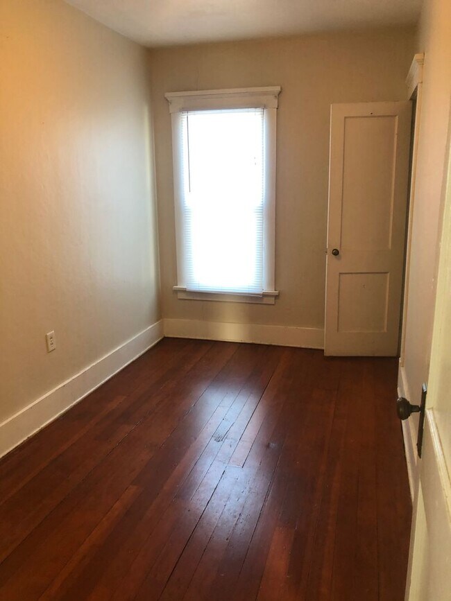 Foto del edificio - 1031 N 10th St