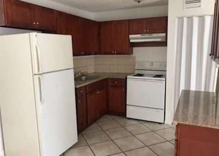 Interior Photo - Inverness Village Condominiums