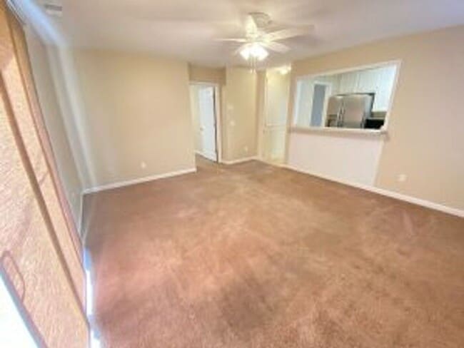 Building Photo - 164 W Hampton St