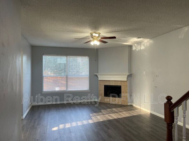 Foto del edificio - 408 Attaway Dr