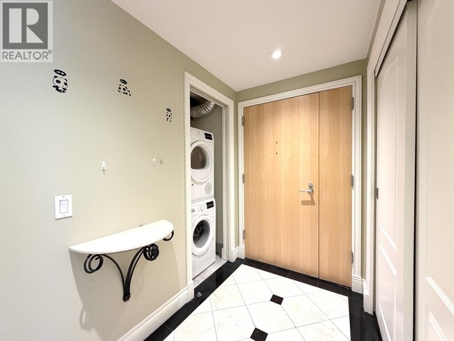 Photo du bâtiment - 560 Cardero St