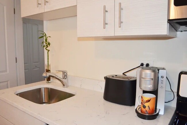 Photo - Brand new rehab 2 bedroom in the heart of Ukrainian Village with balcony facing south Apartment