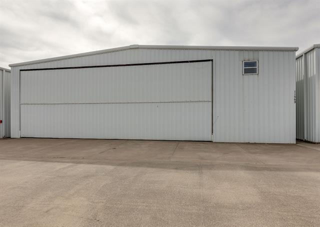 Foto del edificio - 11569 Airway Blvd