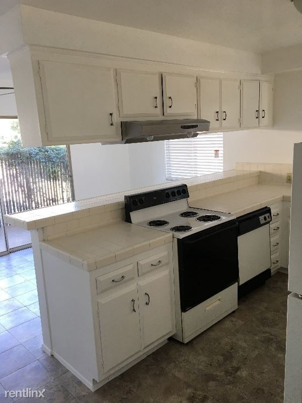 Building Photo - 2 br, 2 bath Apartment - 503 Fairview Ave