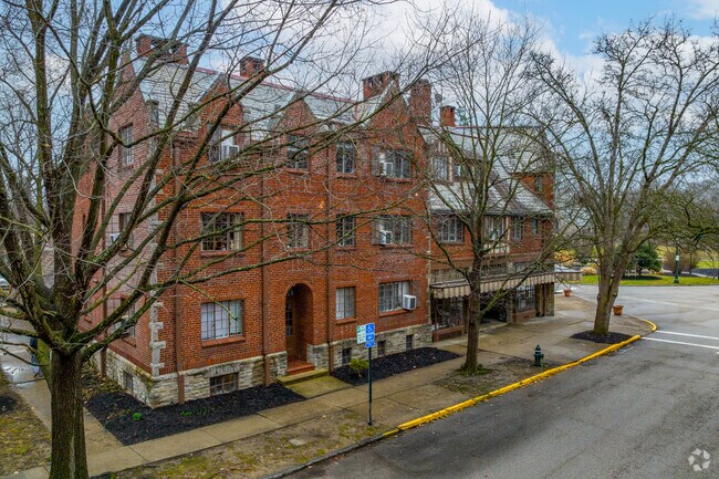 Fotografía del edificio - Mariemont Square Apartments