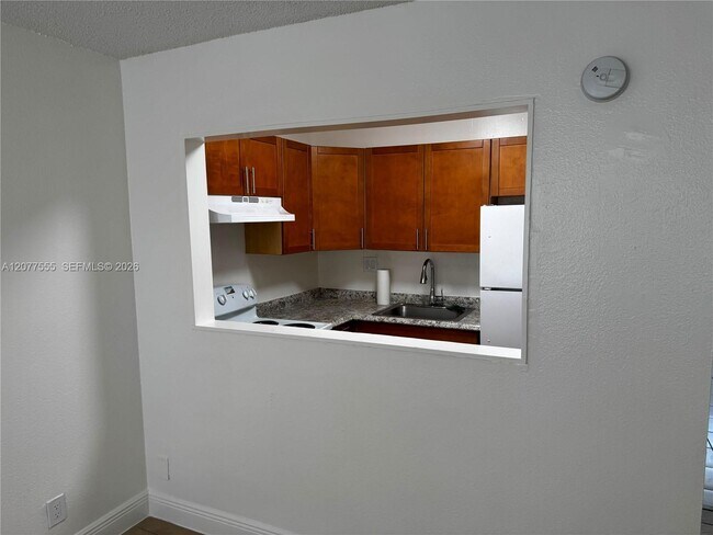 Foto del edificio - 241 SE 9th Ave
