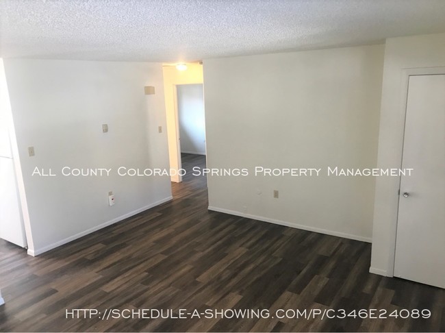 Building Photo - 64 Newport Cir