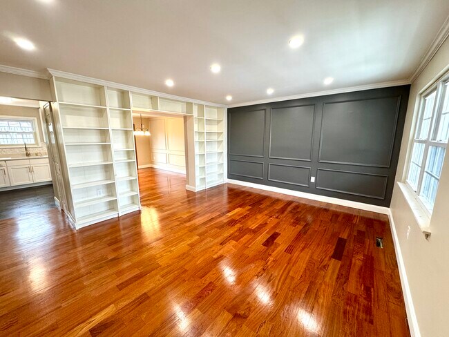 Foto del edificio - 540 Valleywood Rd