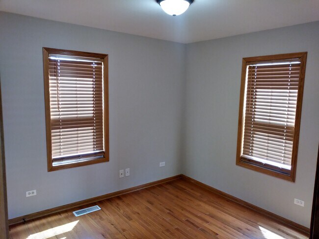 Building Photo - 37363 N Capillo Ave