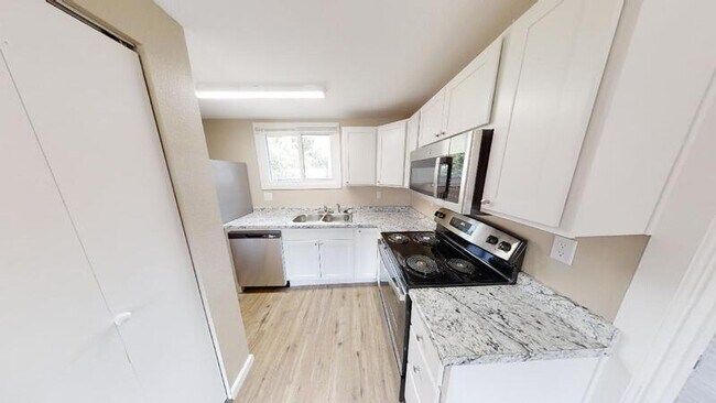 Foto del edificio - 2413 E St Vrain St