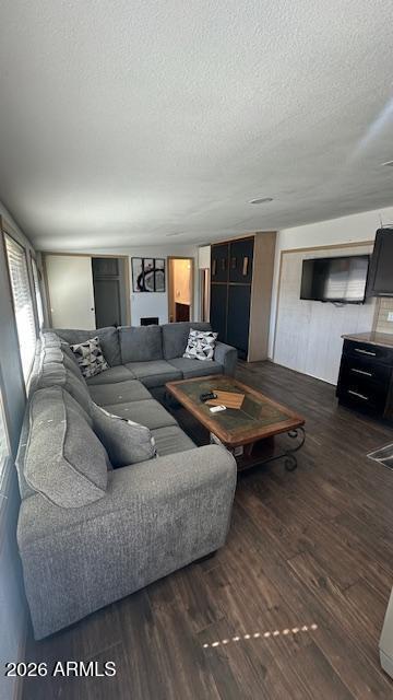 Building Photo - 841 W Watson Dr