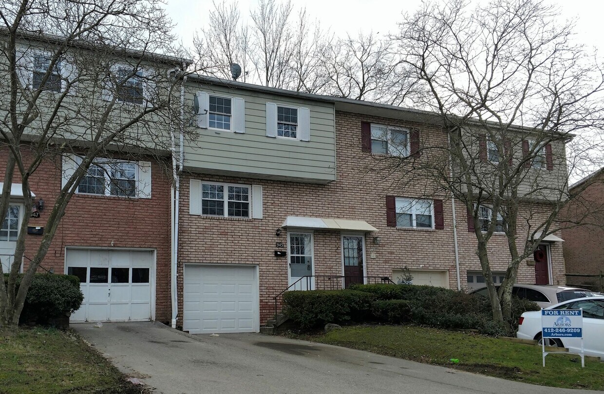 Foto principal - Newly Renovated Townhouse