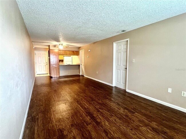 Building Photo - 455 Lake Howard Dr SW