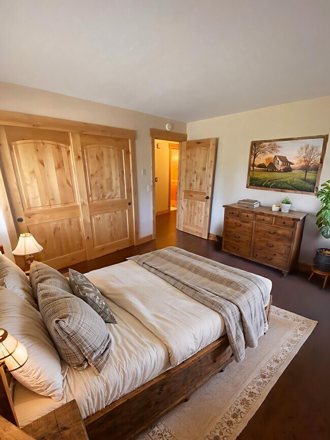 Foto del edificio - 1266 Timber Ln