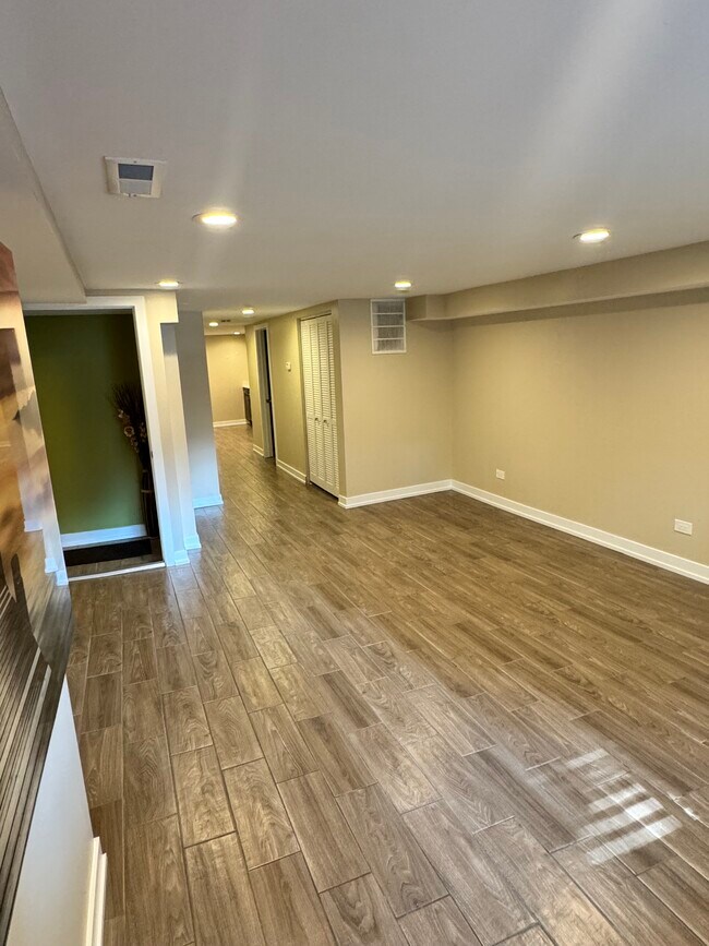 Foto del edificio - 5630 N Rockwell St