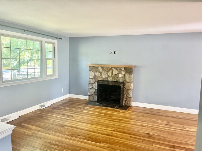 Foto del edificio - 385 Hartford Ave