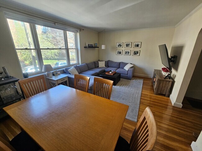 Foto del edificio - 80 Strathmore Rd