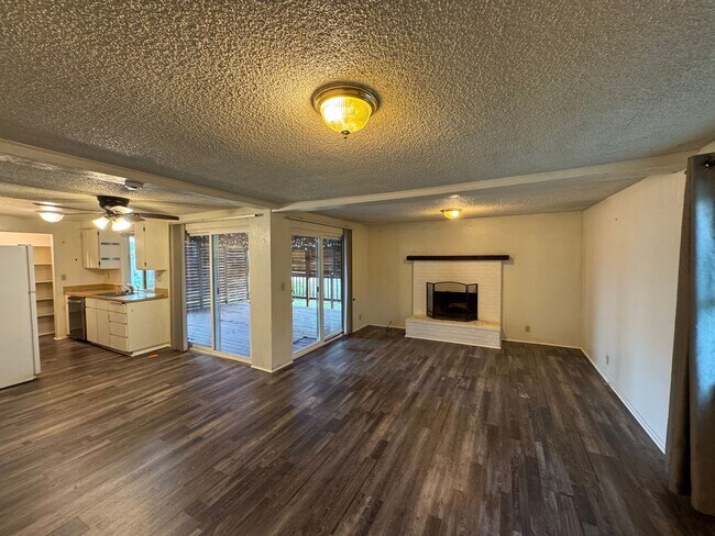 Foto del edificio - 3 Bedroom 2 Bath House in Santa Clara Area