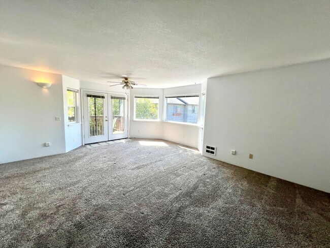 Foto del edificio - 3730 Buccaneer Ln