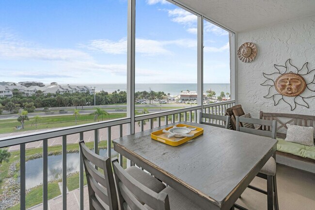 Foto del edificio - 5800 Bonita Beach Rd SW