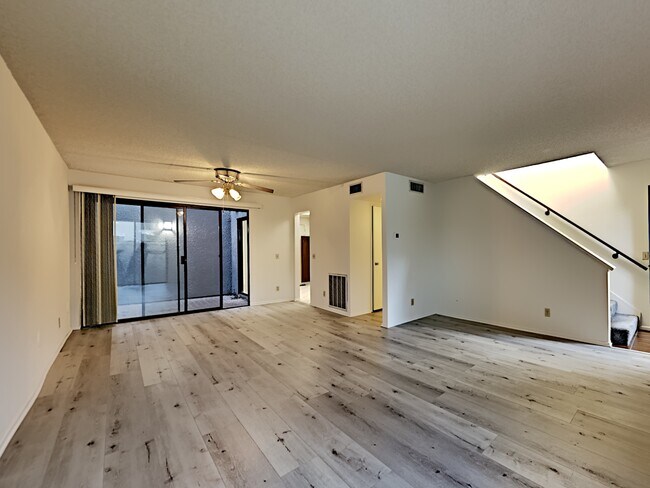 Building Photo - 23541 Victory Blvd