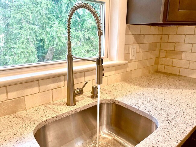 Foto del edificio - 8800 Sterling St