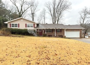 Building Photo - 4627 Hillmont Ln