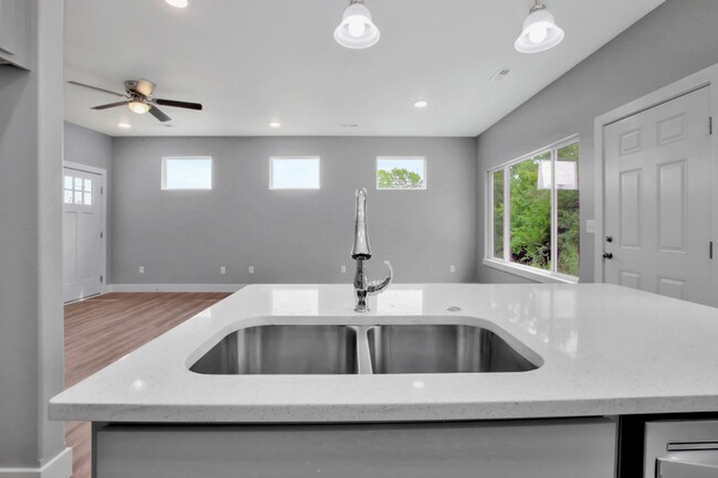 Foto del edificio - 4653 E 45th St N