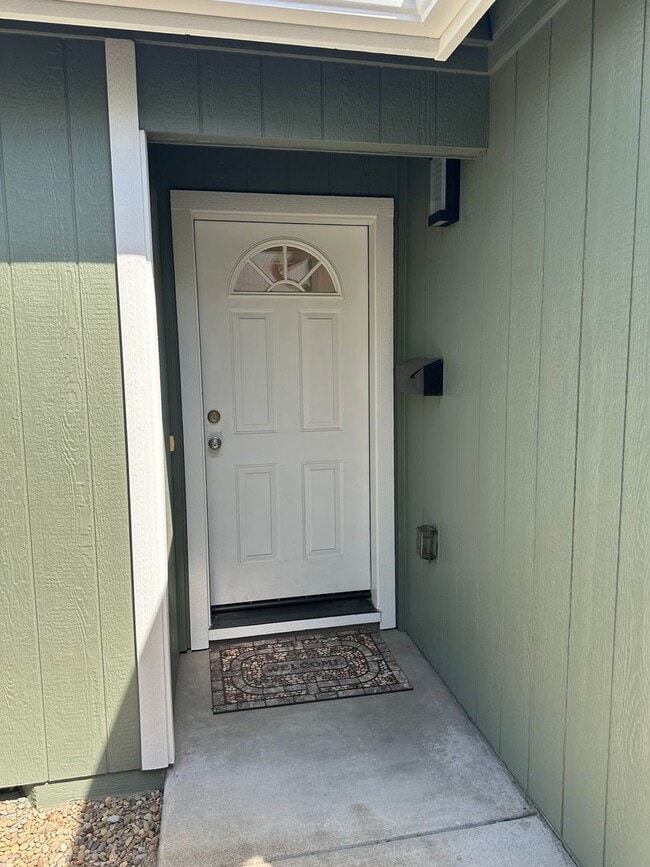 Building Photo - Charming 1 bedroom 1 bath house in Springfield!