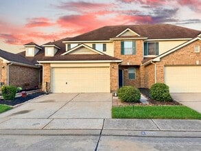 Building Photo - 4531 Park Trail Ln