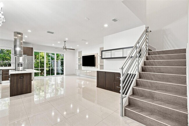 Foto del edificio - 3237 NE 5th St