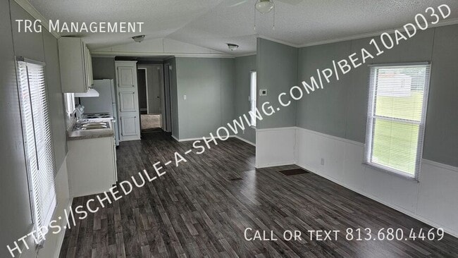 Building Photo - 202 Albacore Ln