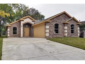 Building Photo - 2217 Beaumont St