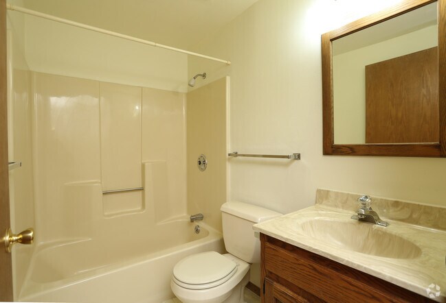 Bathroom - Willow Creek Apartments