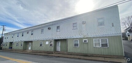 Building Photo - 147 W Main St