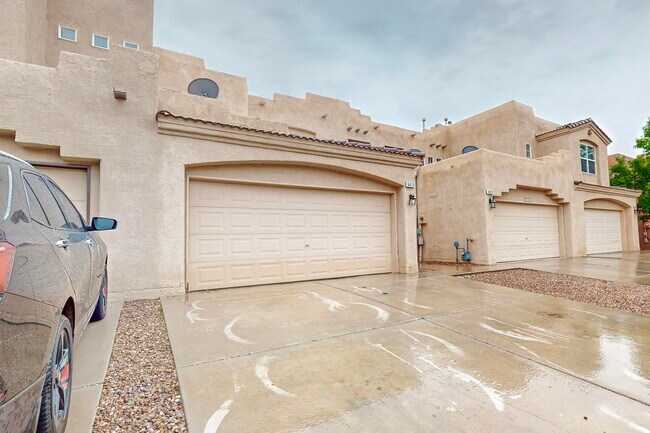 Building Photo - 6416 Los Pueblos Pl NW