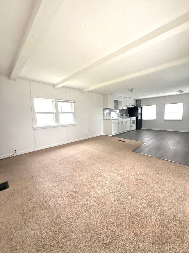 Foto del edificio - 21496 Gerards Cove Rd